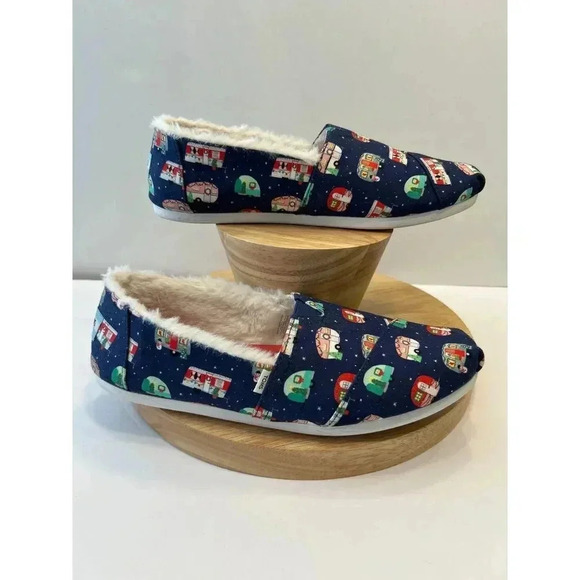 Toms Shoes - Toms Christmas Vintage Trailers Campers holiday lights fuzzy Shoes Women's 10